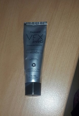 Farmasi VFX Pro Camera Ready Primer
