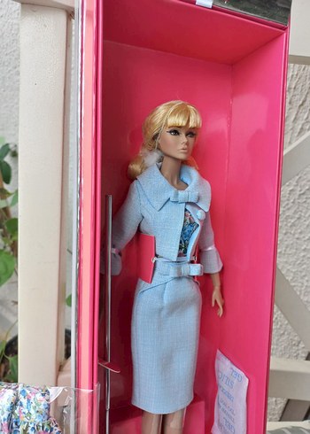 Integrity Toys Poppy Parker Suited for Travel