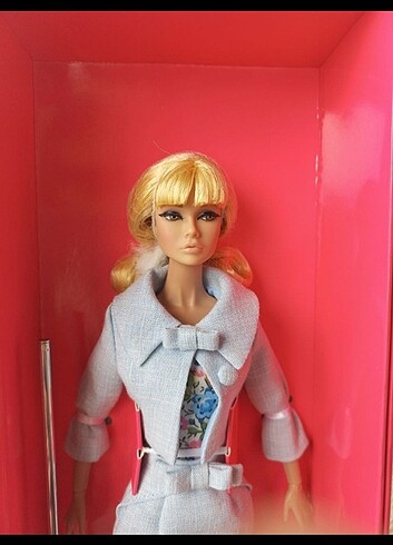 Integrity Toys Poppy Parker Suited for Travel