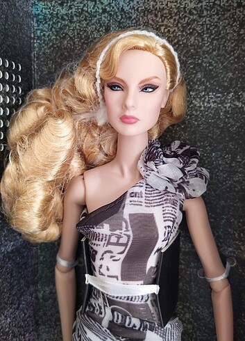 Barbie Integrity Toys Giselle Hello Lover