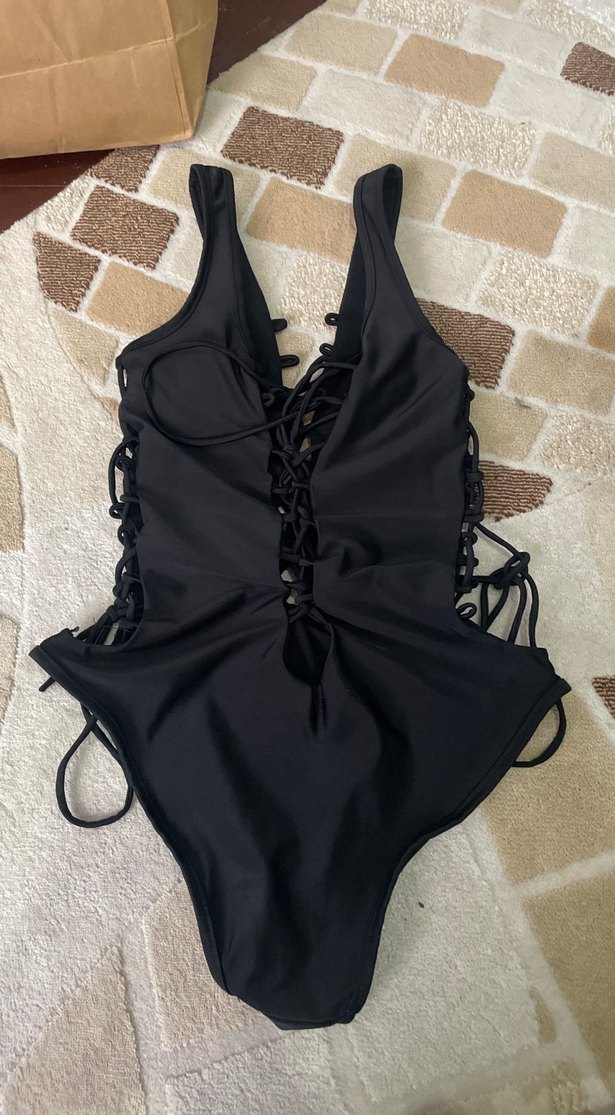 Zincir Detaylı Siyah Uzun Kollu Kadın Mayo - Görsel 2