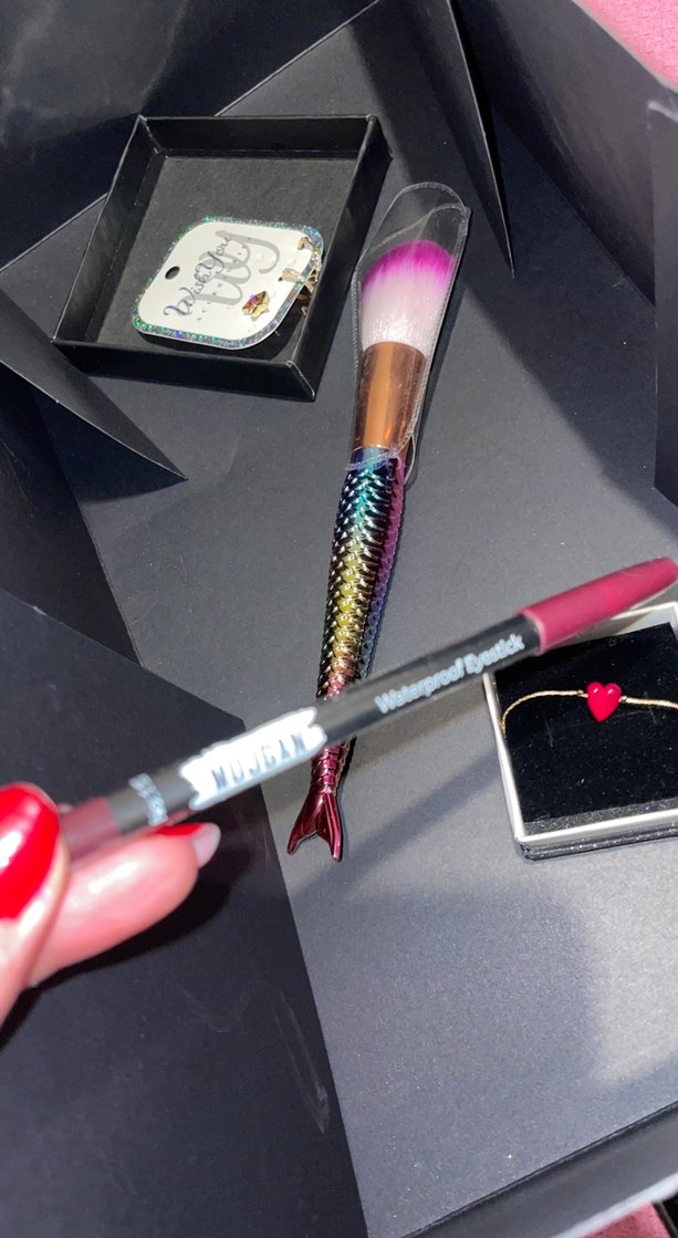 Renkli Makyaj Fırçası ve Takı Seti hediye kutusu 4lü - Görsel 4