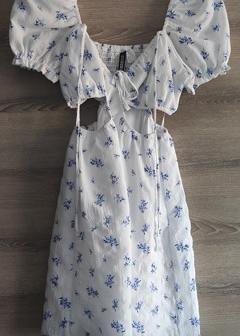 H&M H&M Cut Out Elbise