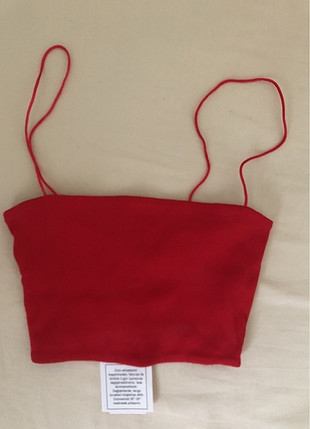 Kırmızı askılı croptop