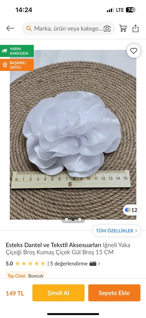 Beyaz ve siyah Fırfırlı Kumaş Çiçek Broş - Görsel 2