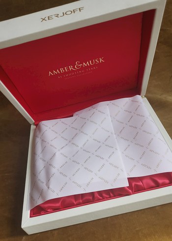 Beyaz Deri parfüm kutusu - Görsel 3