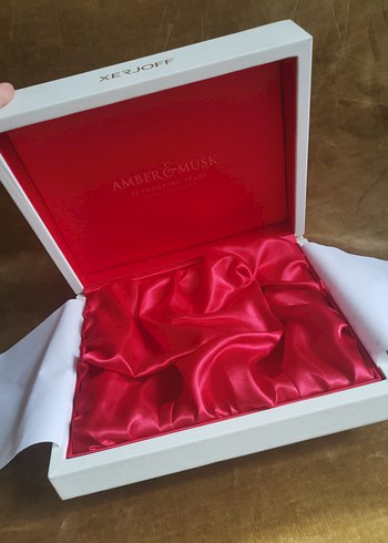 Beyaz Deri parfüm kutusu - Görsel 5