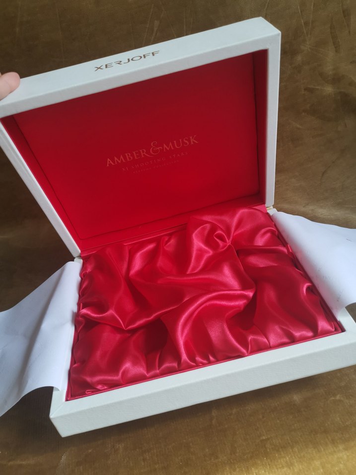 Beyaz Deri parfüm kutusu - Görsel 5