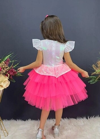 Diğer Barbie elbise