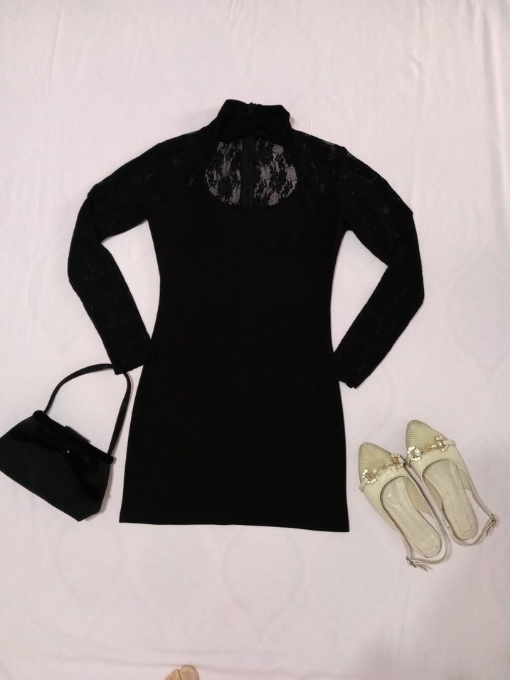 Dantel Detaylı Siyah Balıkçı Yaka Midi Elbise - Görsel 2