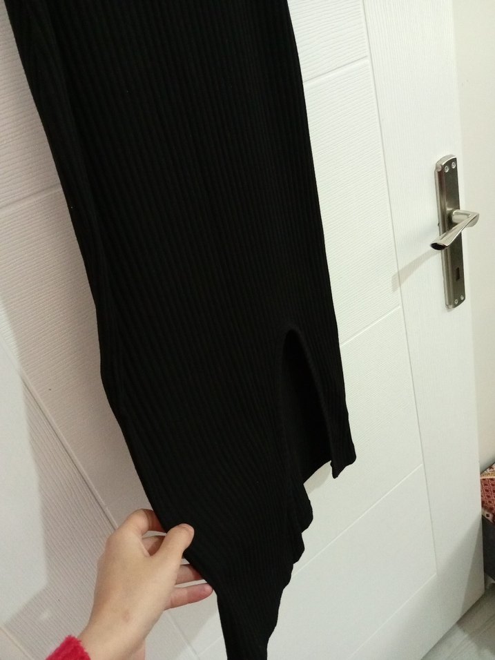 Siyah zincir Askılı Uzun Kadın Elbise - Görsel 2