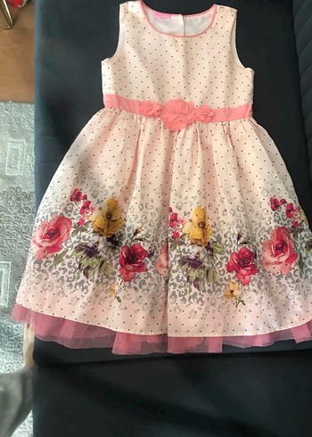 7 Yaş Beden Kız Çocuk Pembe Nakışlı Fırfırlı Elbise