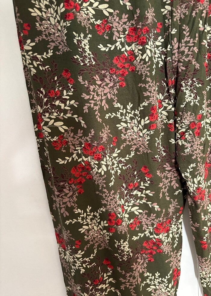 Standart beden pantolon hiç kullanılmadı - Görsel 2