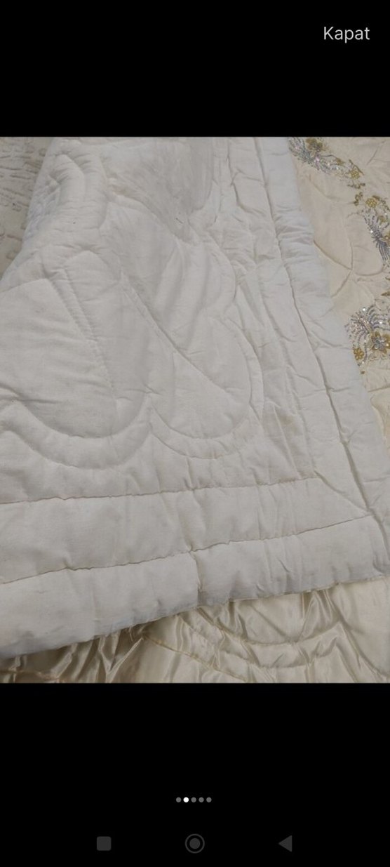 Nakışlı yün yorgan - Görsel 4