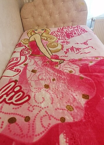 Taç Barbie battaniye lisanslı orjinal