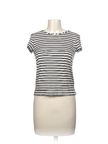 Diğer T-shirt %70 İndirimli.