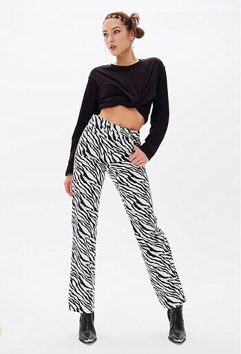 Charmstore Wide Leg Jean