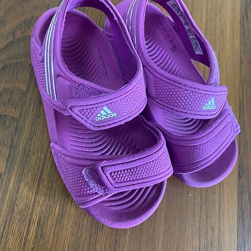 Adidas Kız çocuk sandalet