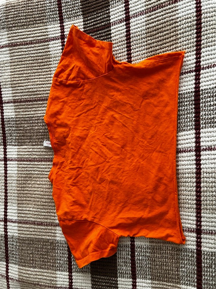 Turuncu Baskılı Kısa Kollu Tişört - Görsel 3