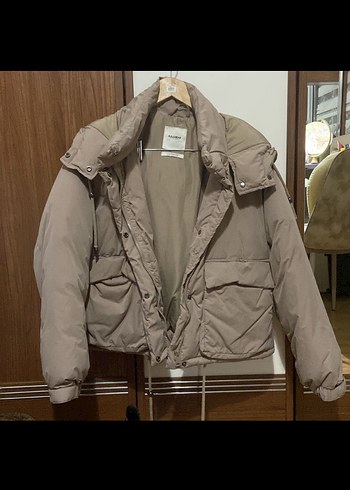 m Beden Bej Vizon Kapüşonlu Kadın Kışlık Şişme Mont Pull&Bear