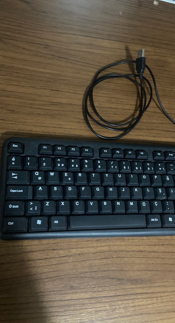 Kablolu Siyah Narita Klavye yeni gibi sorunsuz - Görsel 3