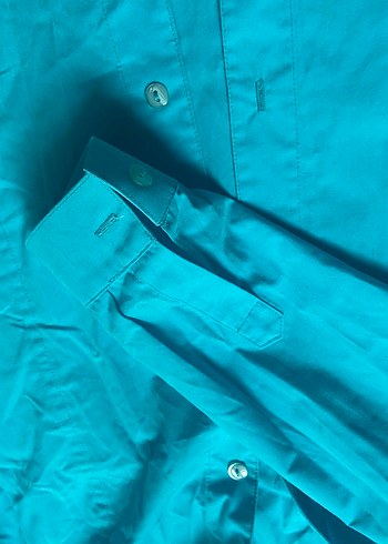 Düğmeli Turkuaz Mavi Kadın Gömlek - Görsel 3