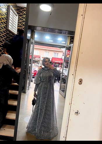 Gri Uzun Kollu Yılan Desenli Abiye Elbise - Görsel 2