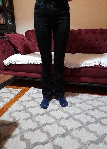 34 Beden siyah Renk İspanyol paça pantolon 