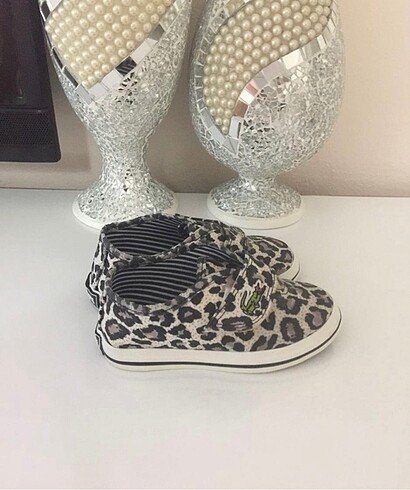 Lacoste Leopar