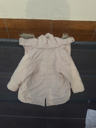 28 Beden SATILDI.H&M 3-4 yaş mont