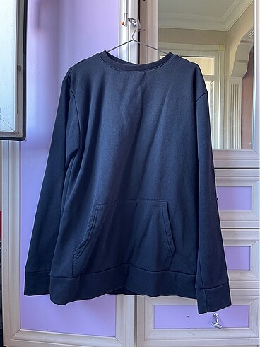 Kapuşonsuz sweatshirt