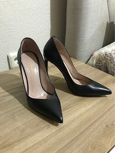 Manolo Blahnik George Hogg stiletto