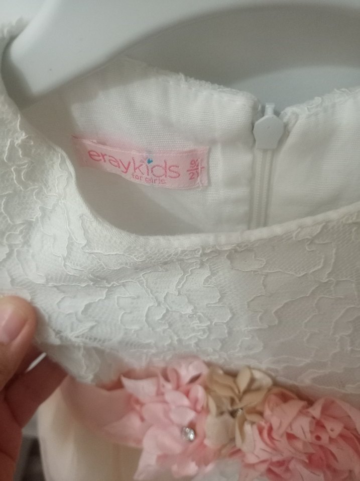 Kız Çocuk Dantel Detaylı Krem Elbise - Görsel 5