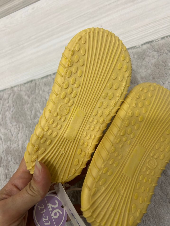 Kız Çocuk Sarı Polar Ev Terliği Cırtlı - Görsel 2