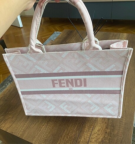 Fendi çanta