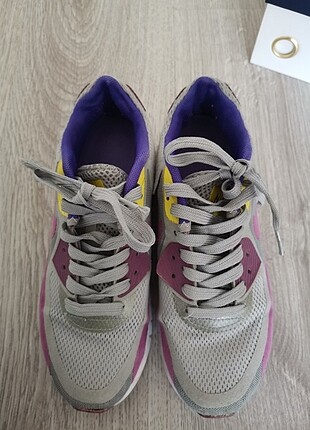 Nike Aşırı rahat bir ayakkabıdır