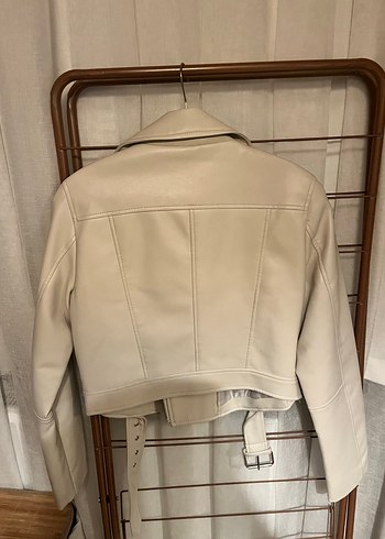 Bej Kadın Deri Kemerli Ceket - Görsel 3
