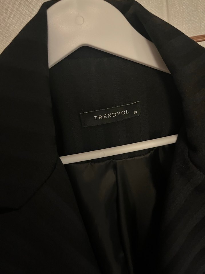 Siyah Düğmeli Kadın Ofis Blazeri - Görsel 3