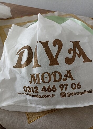 Tunalı Hilmi divamoda gelinlik - Görsel 17