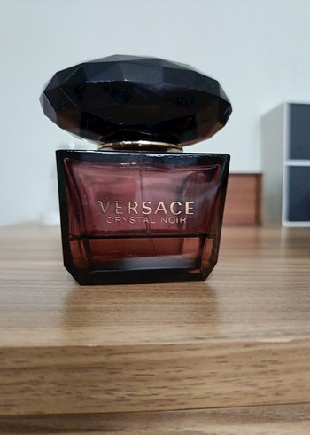 Versace Crystal Noir Kadın Parfümü