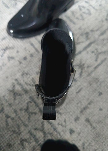 İgor rugan Kadın Bot - Görsel 3