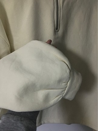 Zara kırık beyaz sweat