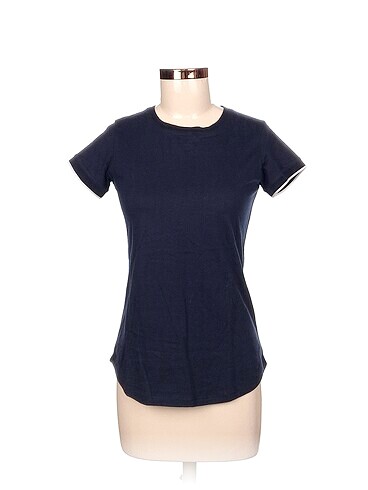 Diğer T-shirt %70 İndirimli.
