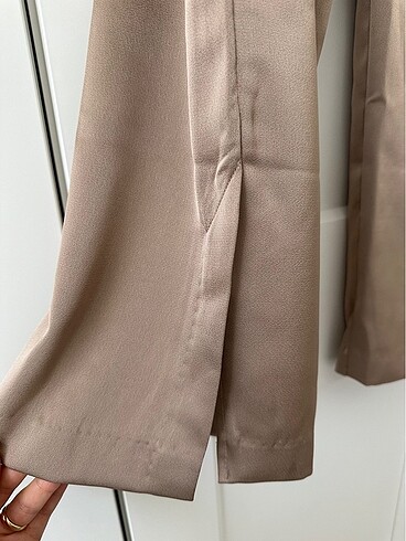 34 Beden camel Renk H&M Etiketli Saten Pantolon
