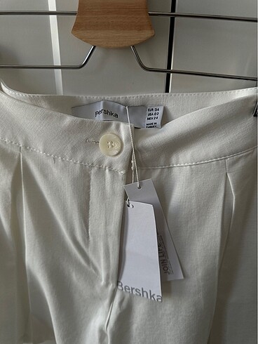 s Beden Bershka Şort