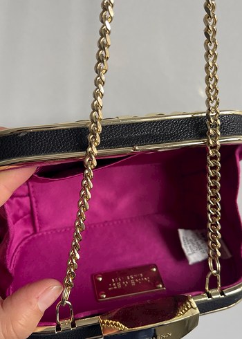 Zincir Detaylı Gold Kadın Çanta - Görsel 5