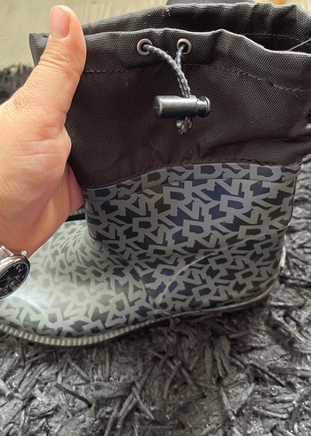 Gri Desenli Topuklu Yağmur Çizmesi - Görsel 2