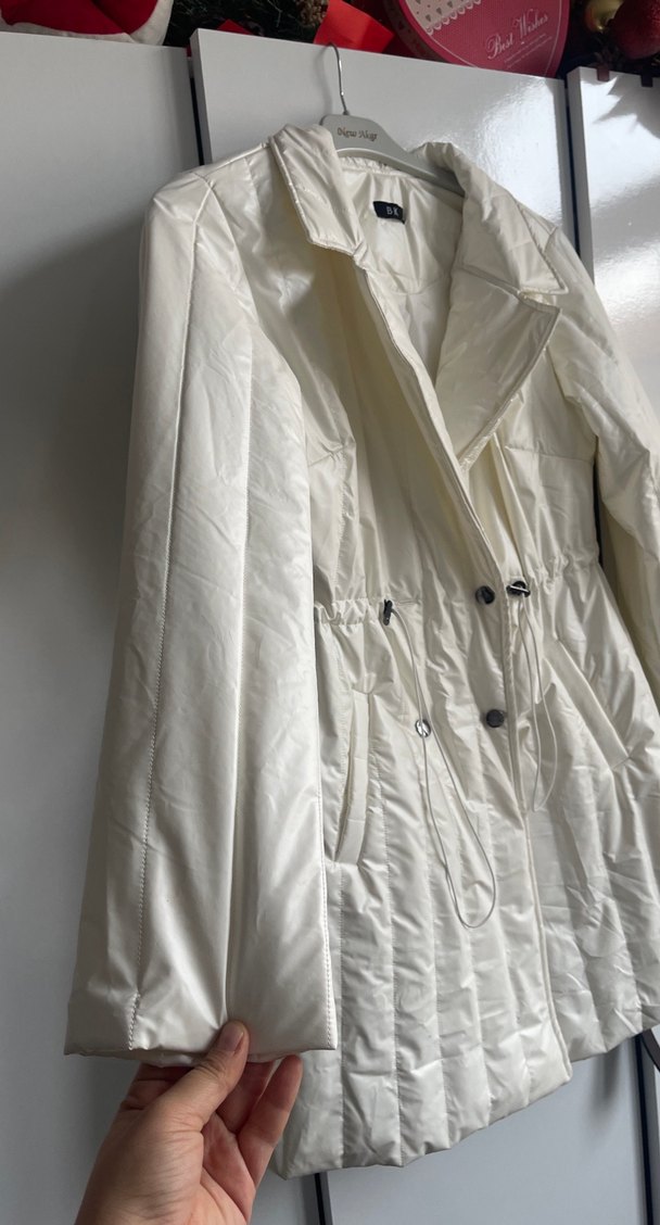 Düğmeli Beyaz  Kadın Ceket - Görsel 4