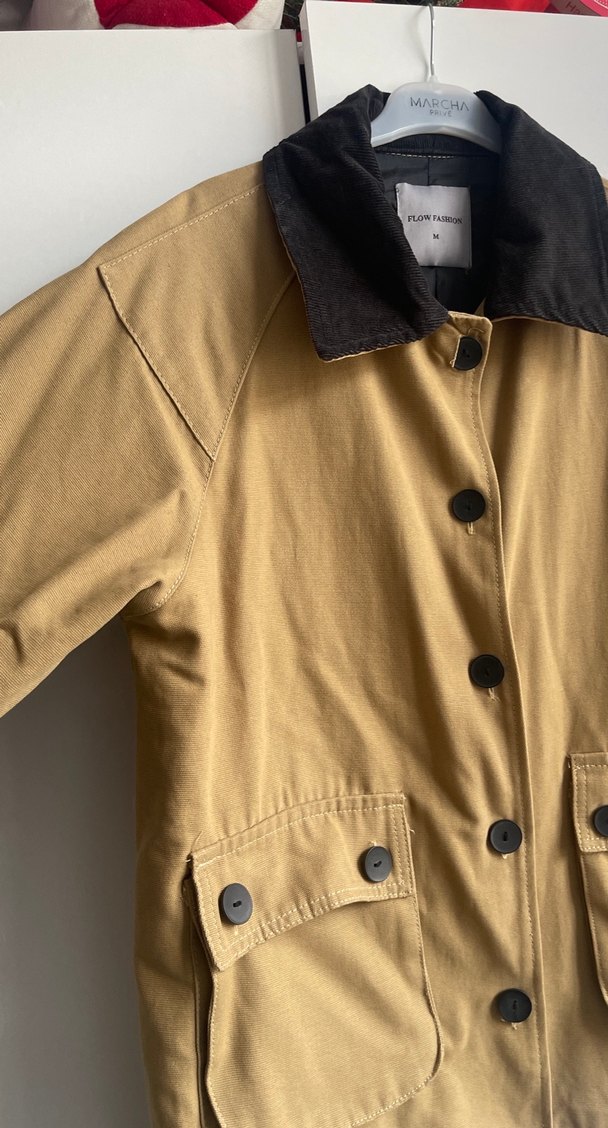 Düğmeli Bej Kadın Ceket - Görsel 3