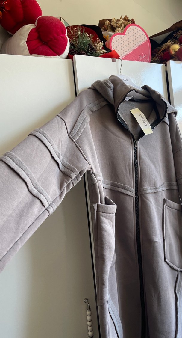 Gri Kapüşonlu Uzun Fermuarlı Kadın Kaban - Görsel 2